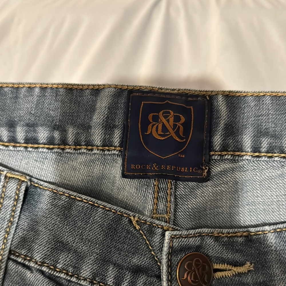 Rock & Republic Blue Denim Jeans with Faded Wash